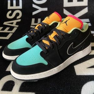 JORDAN 1 low((GS)) 6.5y wmns sz.8